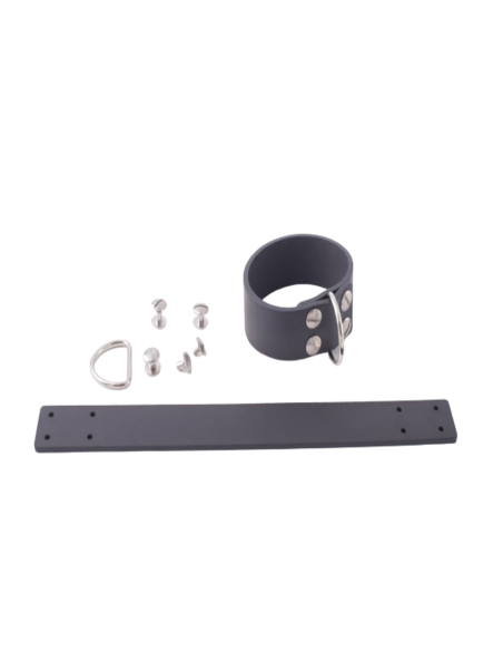 Skórzana obejma do unieruchamiania.